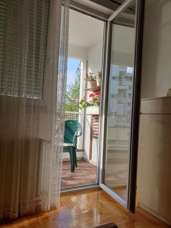 Stan Na Dan "Irina" Banja Luka Apartment Екстериор снимка