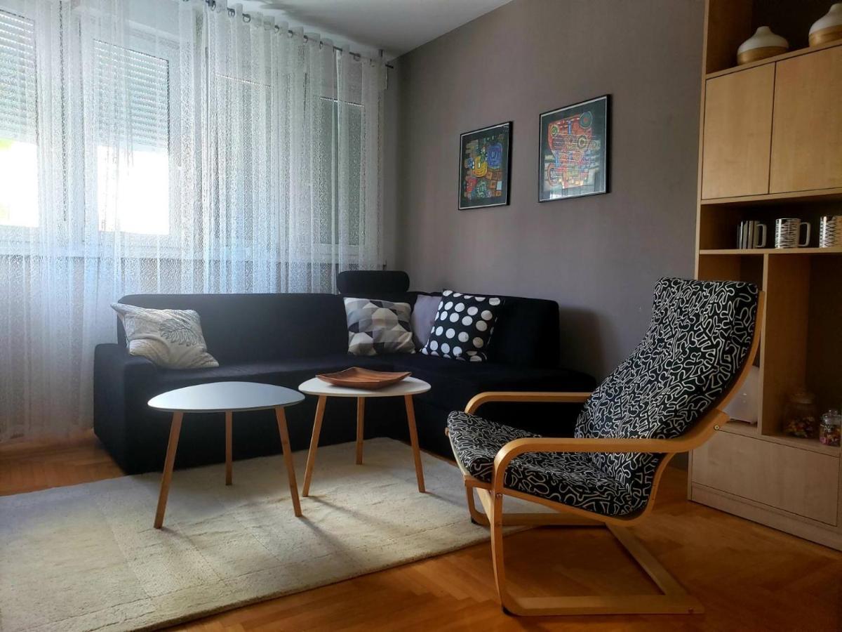 Stan Na Dan "Irina" Banja Luka Apartment Екстериор снимка